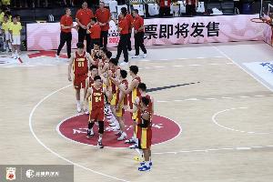 冰火对决！中国男篮不敌日本19分 中国台北男篮逆转韩国19分