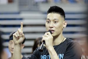 林书豪:曾被长辈批评父母供球费浪费,进哈佛后却咨询我