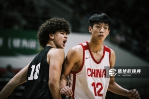 吕飞燕展现活力,攻防两端出色,12投6中贡献20分5助攻2抢断,正负值+26领跑全场