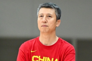 郭士强不善于挖掘球员个性特点，进攻端创新不足