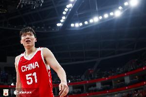 解说：为杨瀚森挑选队友 应选配打球机智、灵活多变的侧翼球员